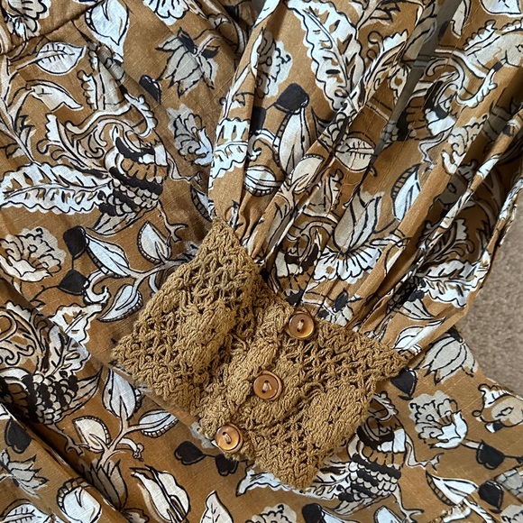 Anthropologie Floral Long-Sleeve V-Neck Dress in Mustard! - Picture 10 of 10